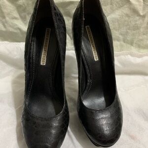 Vera Wang Lavender Label Black Croc-Embossed Heels